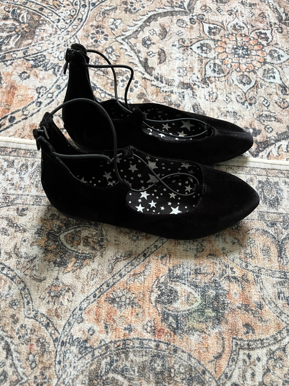 Girls Black Velvet Pointed-Toe Lace-Up Flats